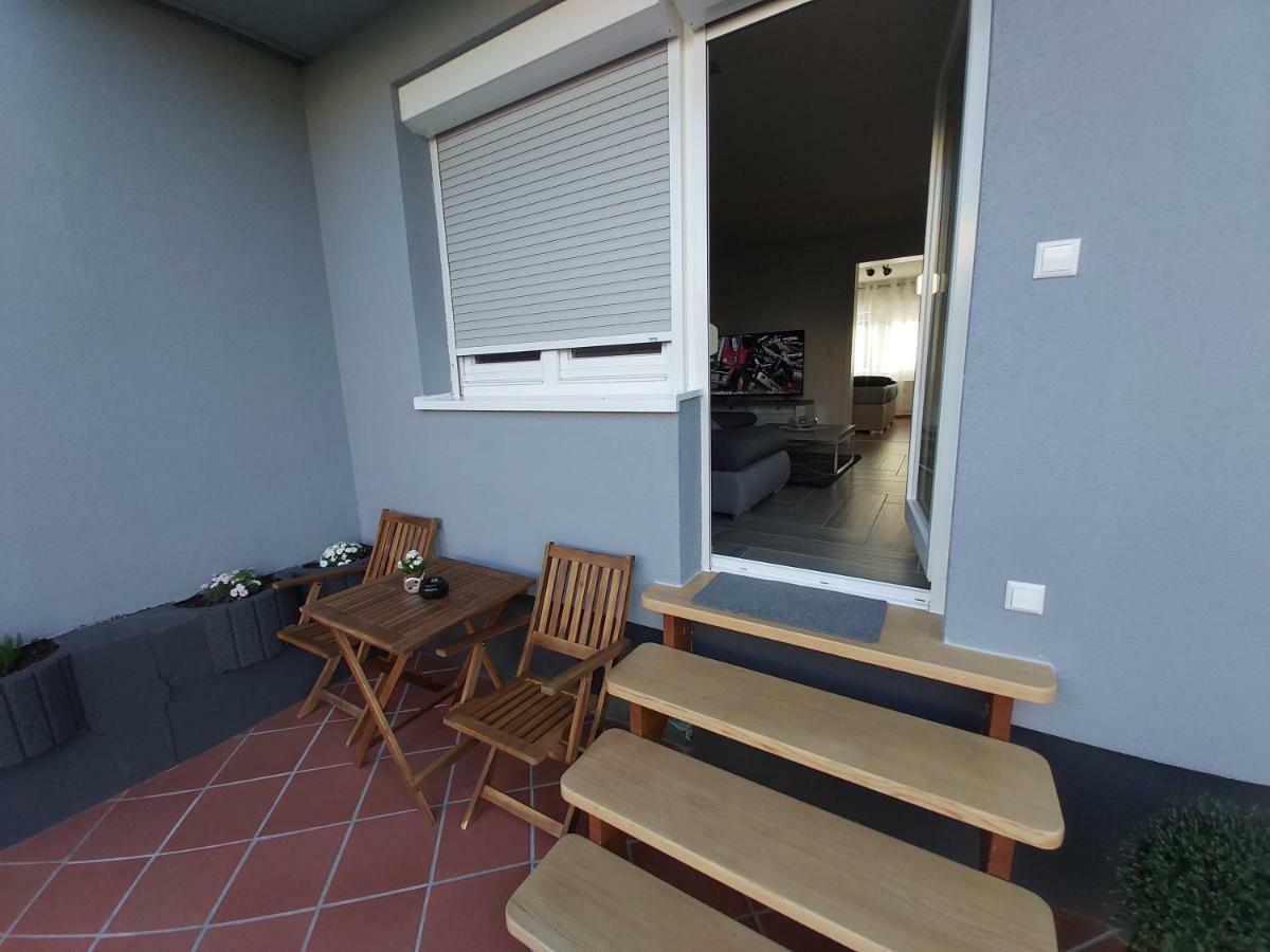 Apartment Claudia Sinsheim Exterior photo
